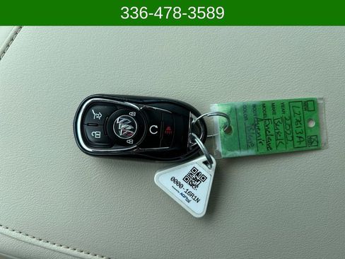 Used 2022 Buick Enclave Avenir w/ Avenir Technology Package AWD/4WD image 29
