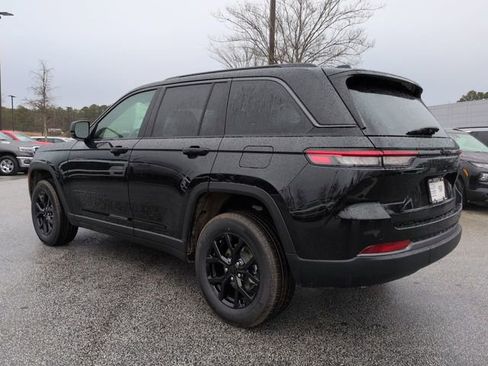 New 2026 Jeep Grand Cherokee Altitude RWD image 6