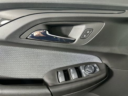 Used 2023 Chevrolet TrailBlazer LS FWD image 23