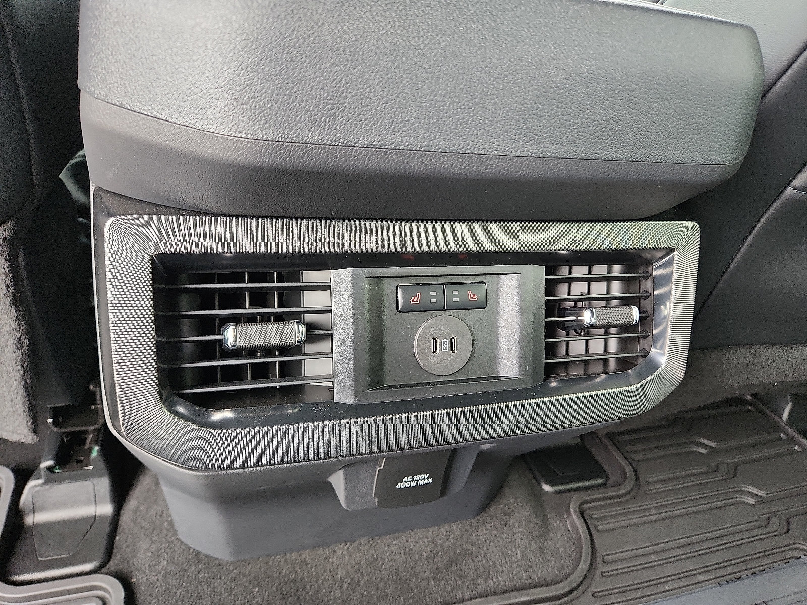 New 2026 Ford F250 Platinum w/ FX4 Off-Road Package AWD/4WD image 9
