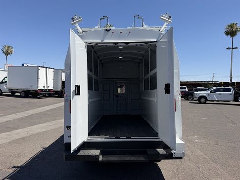 Used 2024 Chevrolet Express 3500 w/ Power Convenience Package RWD image 7