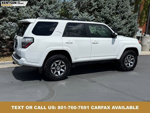 Used 2024 Toyota 4Runner TRD Off-Road AWD/4WD image 9