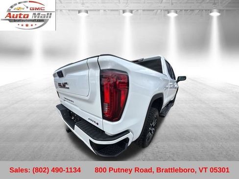 Used 2023 GMC Sierra 1500 AT4 w/ AT4 Premium Package AWD/4WD image 11