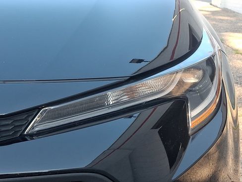 Used 2024 Toyota Corolla LE FWD image 9