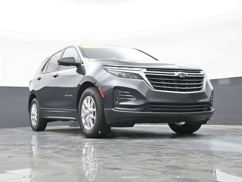 Used 2022 Chevrolet Equinox LS w/ Driver Confidence II Package FWD image 51