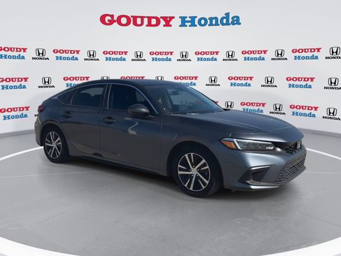 Used 2023 Honda Civic LX image 2