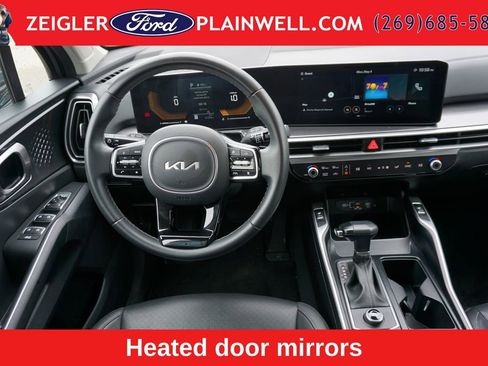 Used 2024 Kia Sorento S FWD image 13