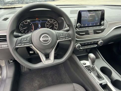 New 2026 Nissan Altima 2.5 SV FWD image 14