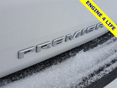 Used 2024 Chevrolet Suburban Premier image 29