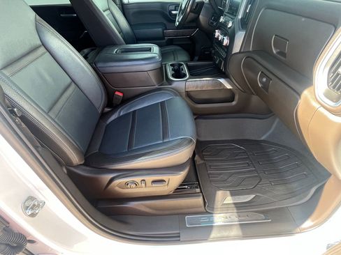 Used 2021 GMC Sierra 3500 Denali w/ Denali Ultimate Package image 25