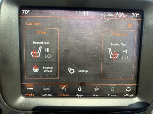 Used 2022 Jeep Renegade Latitude w/ Sun/Sound Group image 11