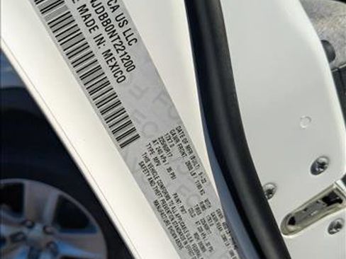 Used 2022 Jeep Compass Latitude image 15