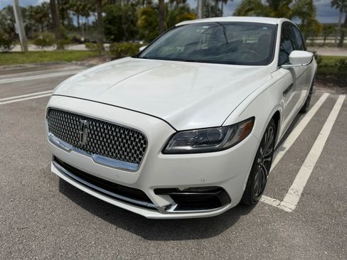 Used 2020 Lincoln Continental AWD w/ Premium Package image 4