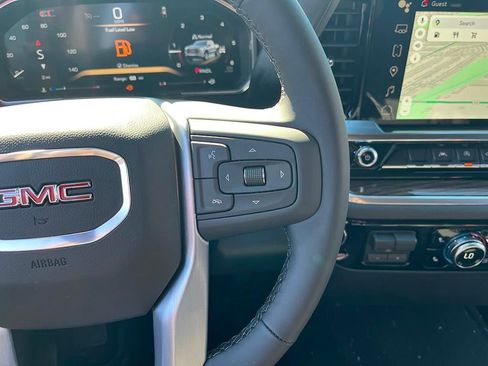 New 2026 GMC Sierra 1500 Elevation image 7