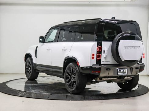 Used 2024 Land Rover Defender 110 X-Dynamic SE AWD/4WD image 2