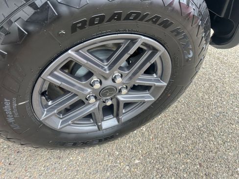 Used 2025 Jeep Wrangler Sport S image 30