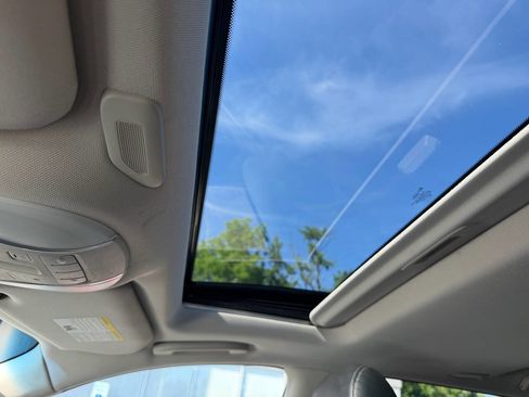 Used 2020 INFINITI QX60 Luxe w/ Essential Package FWD image 18