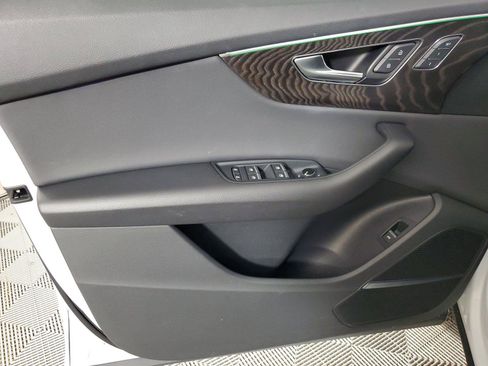 Used 2021 Audi Q8 Premium Plus w/ Premium Plus Package AWD/4WD image 19