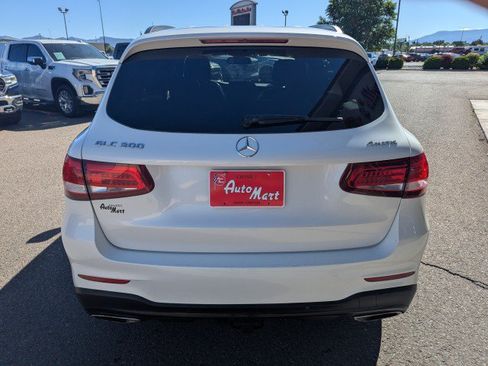 Used 2017 Mercedes-Benz GLC 300 4MATIC image 4