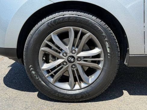 Used 2015 Hyundai Tucson SE AWD/4WD image 13