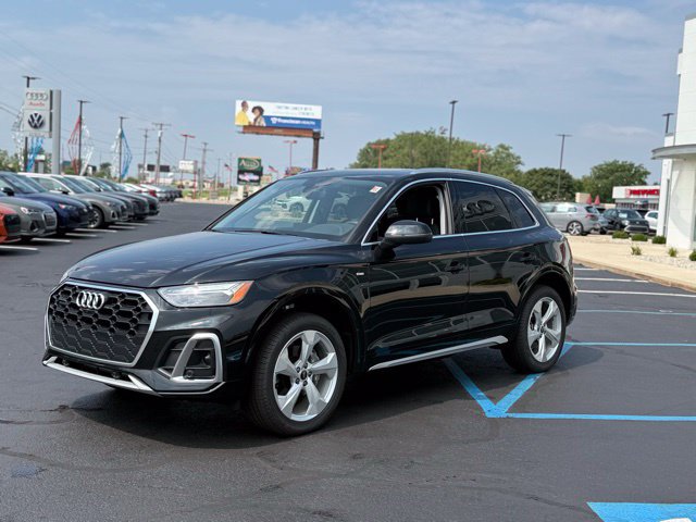 Used 2025 Audi Q5 2.0T Premium Plus w/ Premium Plus Package AWD/4WD image 3