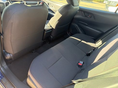 Used 2025 Toyota Prius Plug-In Hybrid image 6