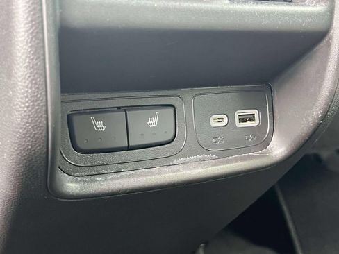 Used 2023 Cadillac XT4 Luxury w/ Cold Weather Package FWD image 14