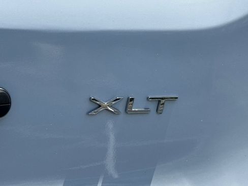 Used 2023 Ford Transit 350 XLT RWD image 11