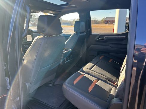 Used 2023 GMC Sierra 1500 AT4 w/ AT4 Premium Package image 29