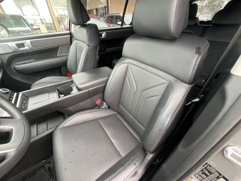 Used 2025 Hyundai Santa Fe SEL image 39