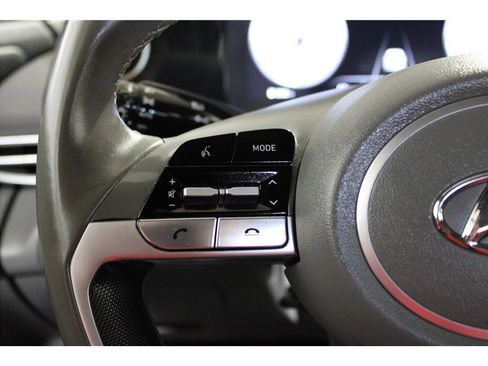 Used 2023 Hyundai Elantra SEL w/ Convenience Package image 28