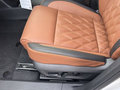 New 2026 Nissan Rogue Platinum w/ Platinum Premium Package image 28