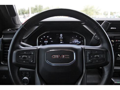 Used 2025 GMC Sierra 2500 AT4X AWD/4WD image 19