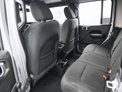 Used 2021 Jeep Wrangler Unlimited Sport AWD/4WD image 25