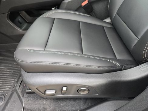New 2026 GMC Acadia Elevation w/ Elevation Premium Package FWD image 16