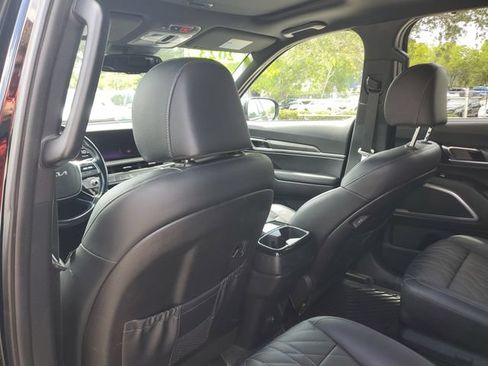Certified 2023 Kia Telluride EX X-Line AWD/4WD image 9