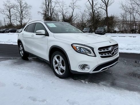 Used 2019 Mercedes-Benz GLA 250 4MATIC image 3