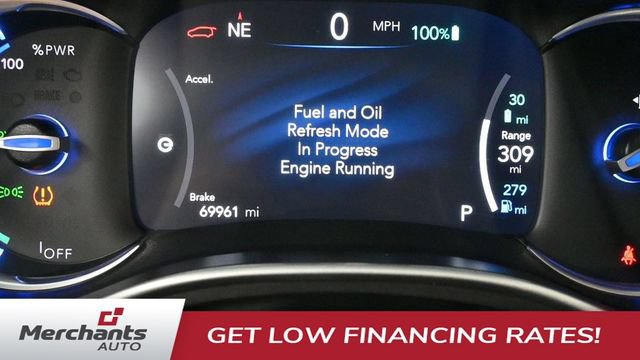 Used 2024 Chrysler Pacifica Limited FWD image 13