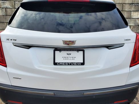Used 2019 Cadillac XT5 Luxury w/ LPO, Black Ice Package image 11
