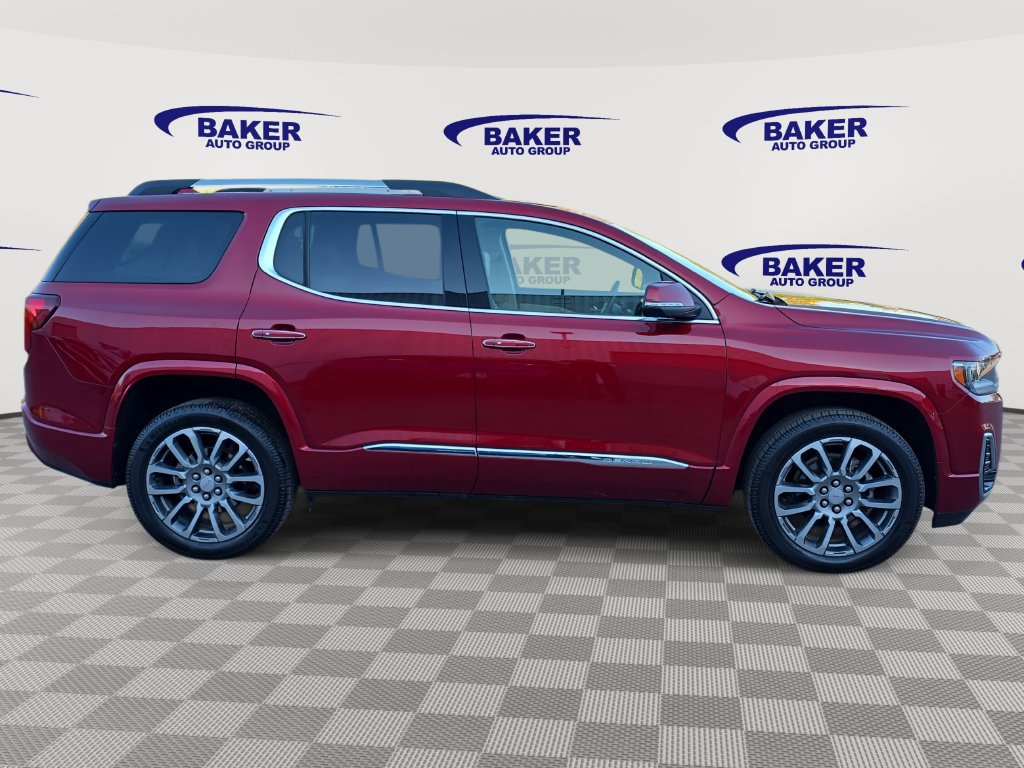 Used 2023 GMC Acadia Denali w/ Denali Ultimate Package AWD/4WD image 4