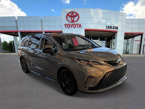 Certified 2024 Toyota Sienna XSE image 2