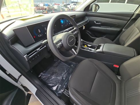 Certified 2025 Hyundai Tucson SEL image 17