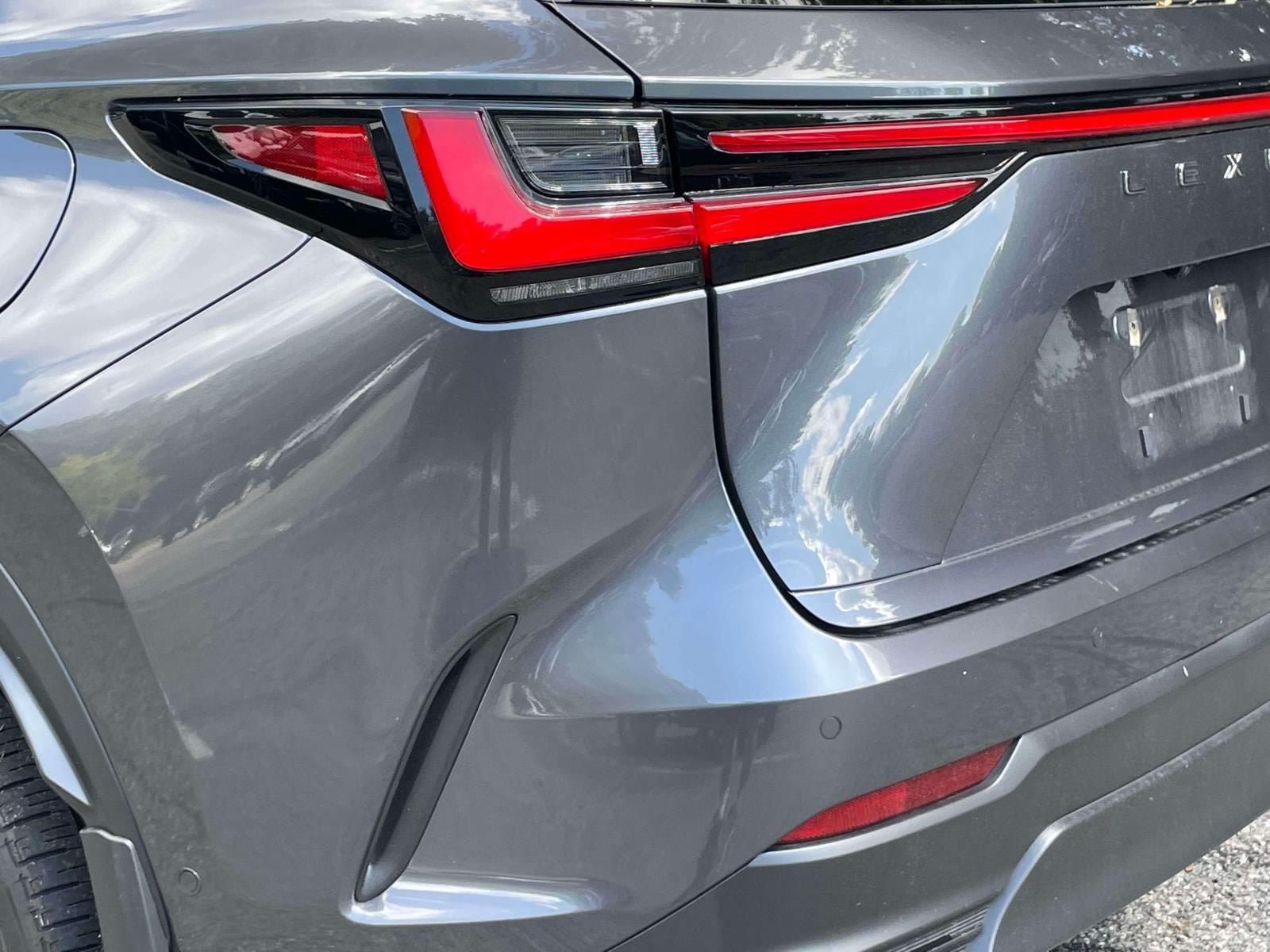 Used 2025 Lexus NX 450h+ AWD w/ Accessory Package (2T) image 11