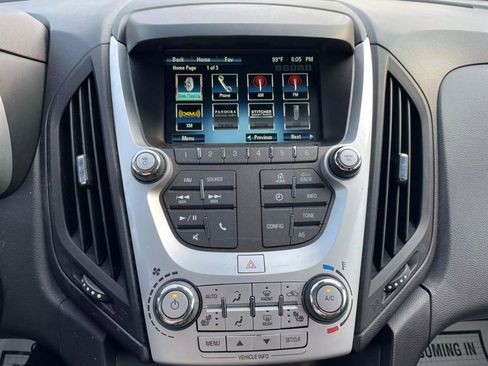 Used 2017 Chevrolet Equinox LT w/ Convenience Package image 41