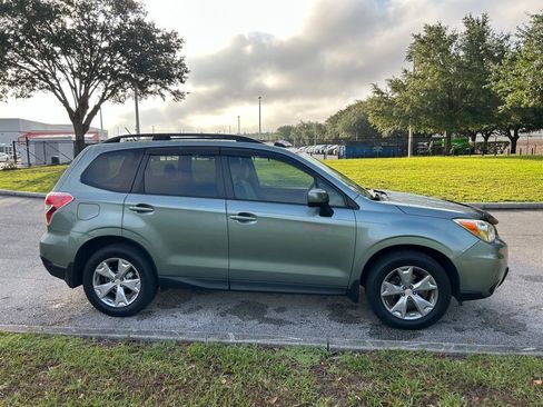 Used 2015 Subaru Forester 2.5i Premium w/ Popular Package #1 AWD/4WD image 7