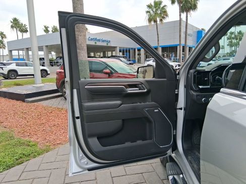 Used 2022 GMC Sierra 1500 SLT AWD/4WD image 14