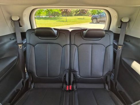 Used 2023 Jeep Grand Cherokee L Limited AWD/4WD image 41