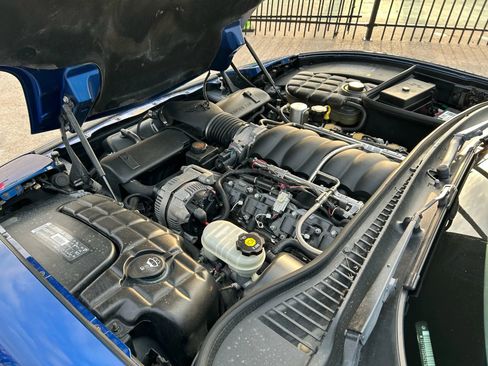 Used 2002 Chevrolet Corvette Coupe w/ Preferred Equipment Group2 image 33
