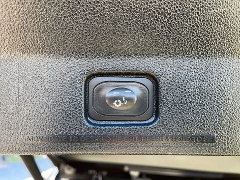 Used 2019 Ford Explorer Limited w/ Class III Trailer Tow Package image 12