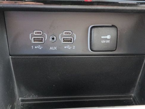 Used 2024 Jeep Grand Cherokee L Laredo RWD image 29